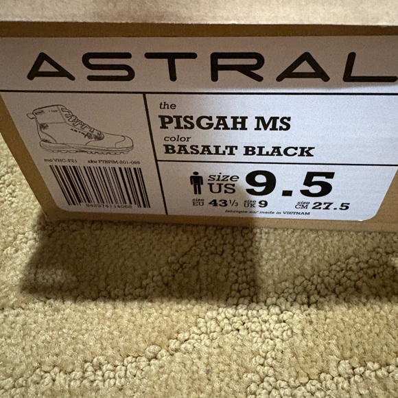 Astral Black Men’s Boots - Picture 7 of 7